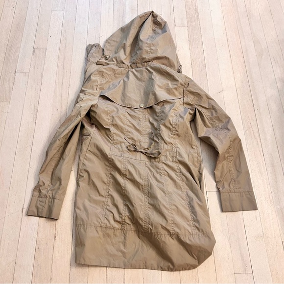 Cole Haan Packable hooded rain jacket PS - Picture 7 of 8